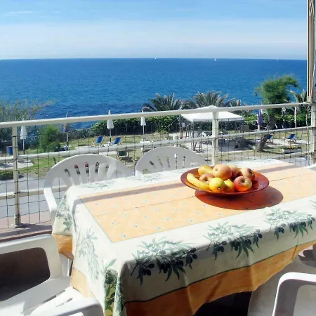 Appartement Locazione Turistica La Scogliera *